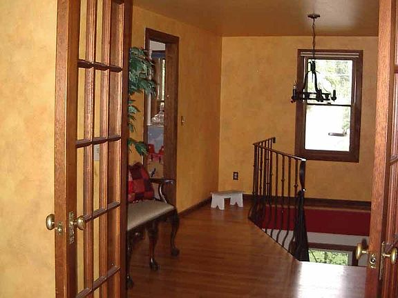 Upper landing