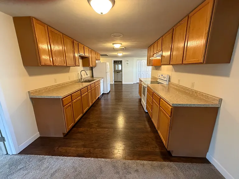 509 Crandall St #508 — Photo 7