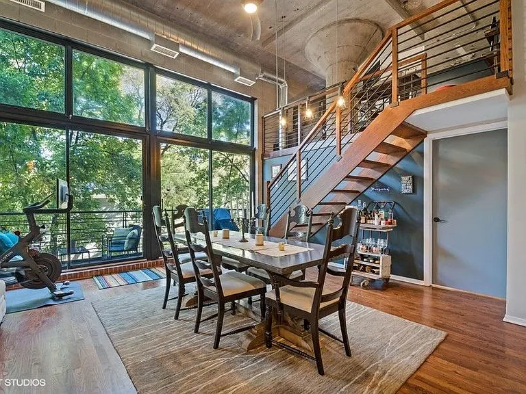 1934 N Washtenaw Ave #218 — Photo 5