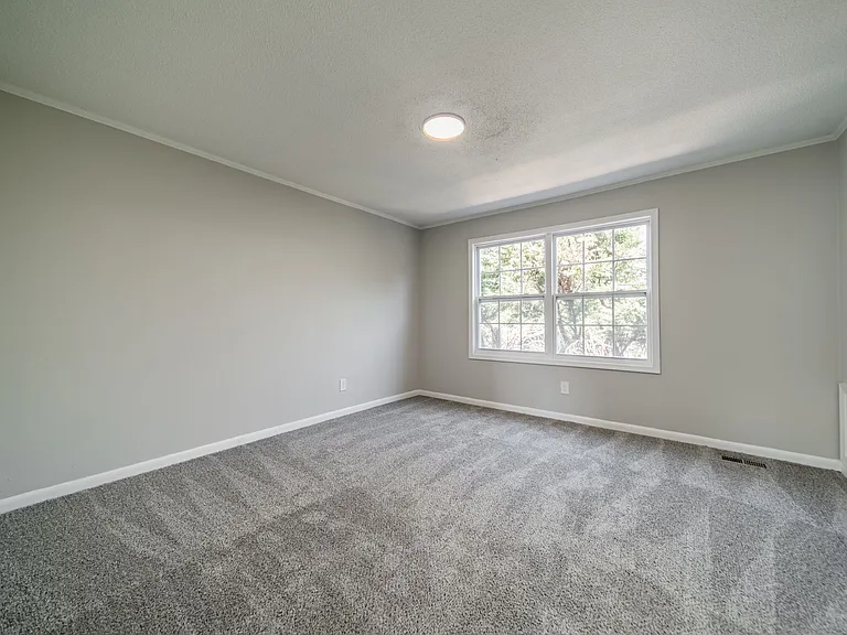 2200 Williamsburg Dr #24 — Photo 17