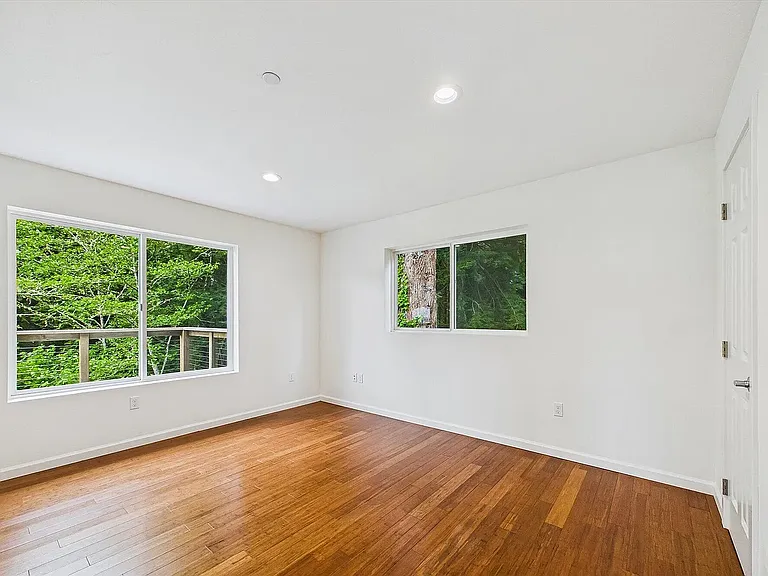5956 Christopher Dr — Photo 10