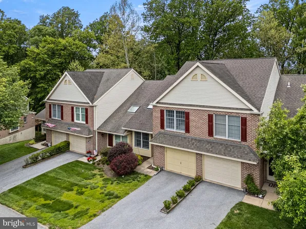 40 May Apple Dr, Downingtown, PA 19335