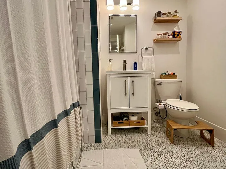 136 N Bread St #422 — Photo 38