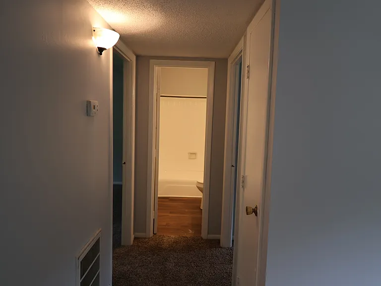 205 Long St #2 — Photo 19