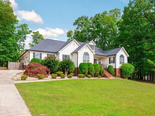 377 Windy Hollow Ln, Soddy Daisy, TN 37379