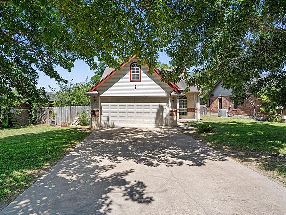 3rd image of 2307 Davis St