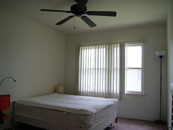 5th image of 2034 Delaware Ave APT A