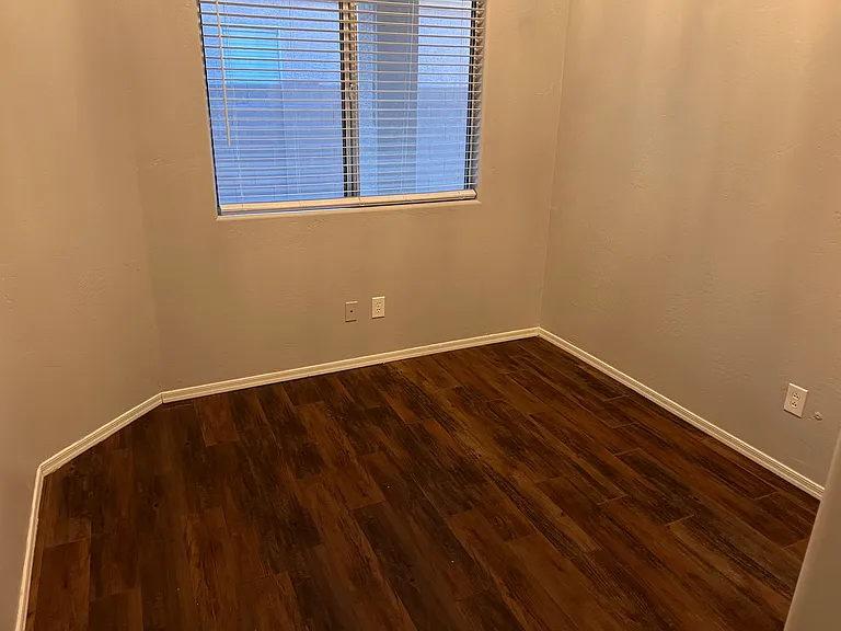 4322 E Milton Dr — Photo 17
