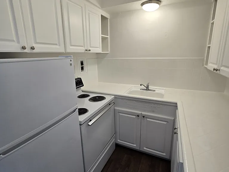 University View Apartments — Photo 48