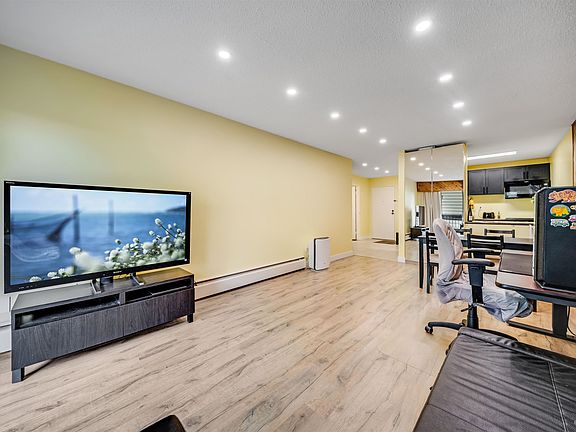 4th image of 8635 120th St #277C