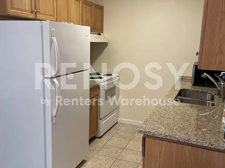 1464 Hawks Nest Dr #G — Photo 9