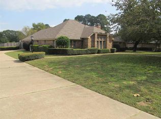 4718 Lakeside Dr, Mount Pleasant, TX 75455
