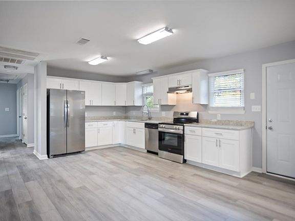 2nd image of 3657 Rome Way