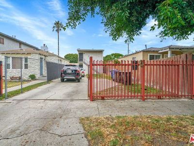 919 E 92nd St, Los Angeles, CA, 90002