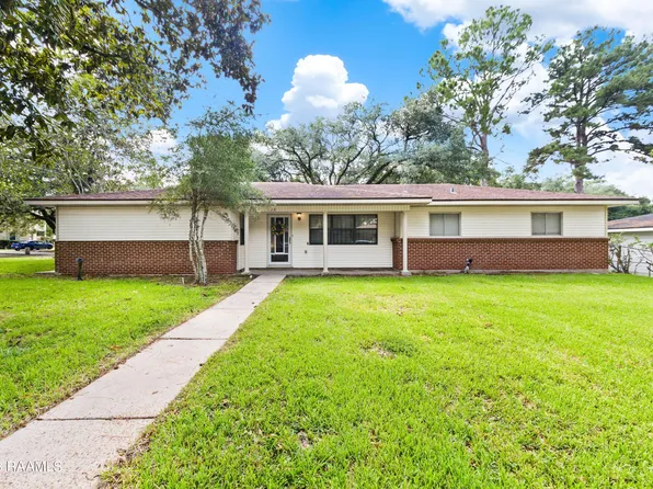 128 Homas Rd, Lafayette, LA 70501