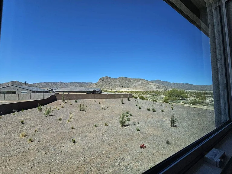 20124 W Palo Verde Dr — Photo 16