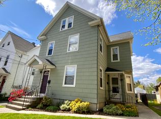 28 Pleasant St, South Hadley, MA 01075