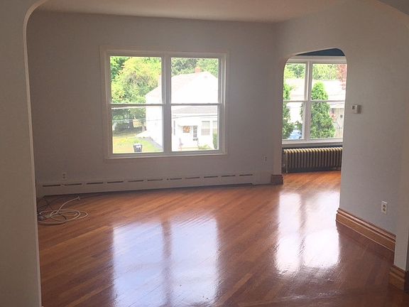 2nd image of 28 Ford Ave