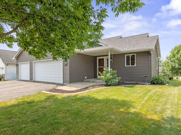 1166 Blackbird Dr SW, Hutchinson, MN 55350