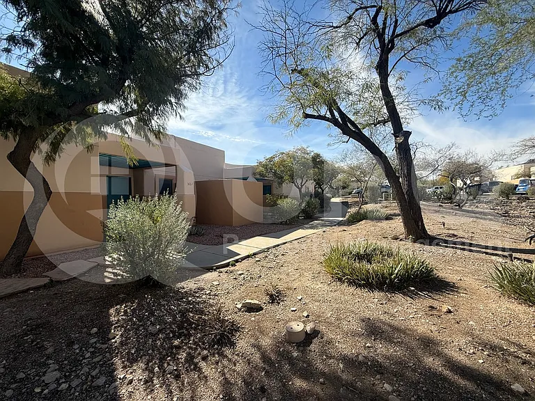 3663 W Placita Del Correcaminos — Photo 14