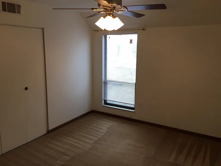 400 Connecticut Ave #4 — Photo 18