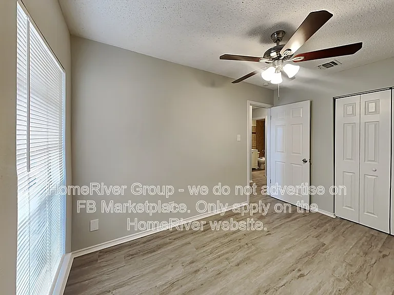 911 Hickory Hill Dr — Photo 13