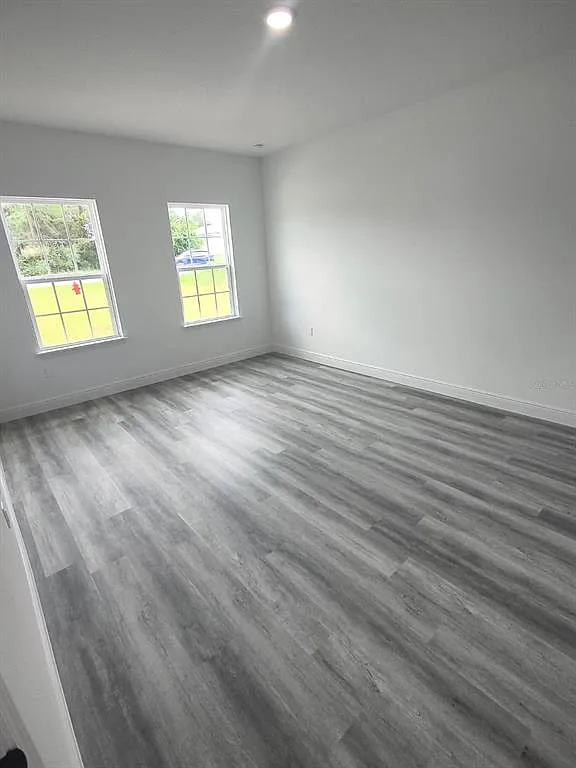 4 bed, 3.0 bath, 1952 sqft, $2,500 — Photo 4