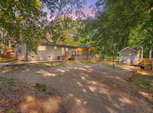 217 Old River Rd, Pelzer, SC 29669