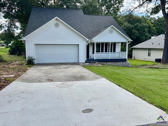 2nd image of 401 Windsor Ct