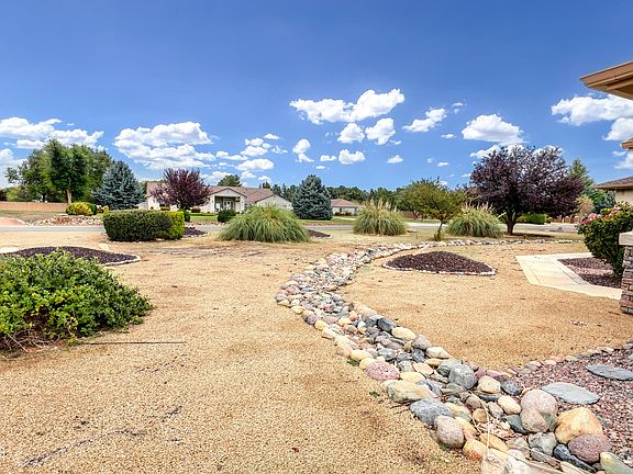 4th image of 947 Tiffany Way