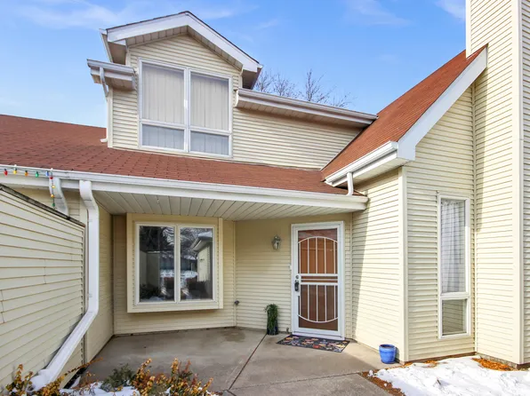 230 Bluegrass Dr, Schererville, IN 46375