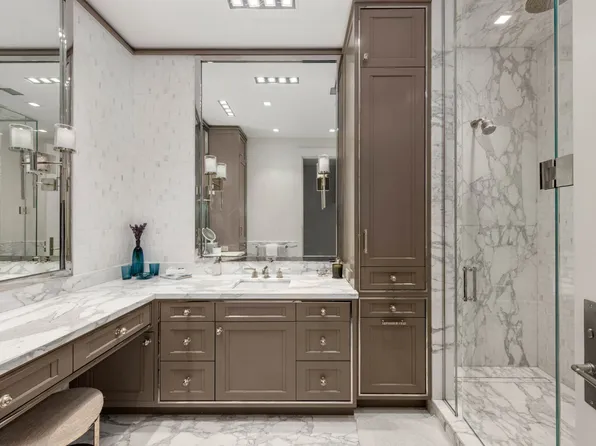 159 East 61st Street image 15 of 22