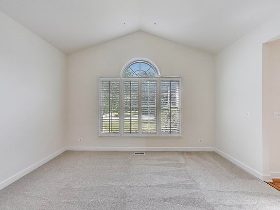 4th image of 642 Lochwood Dr