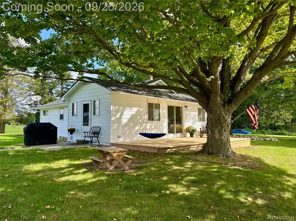 11120 Dexter Pinckney Rd, Pinckney, MI 48169