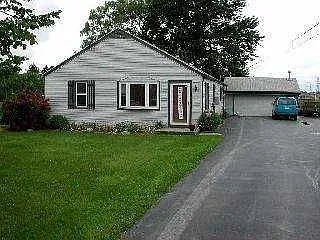 952 S Lallendorf Rd photo 1
