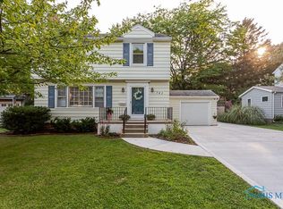 747 Inwood Pl, Maumee, OH