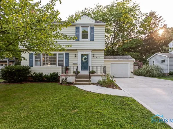 747 Inwood Pl, Maumee, OH 43537
