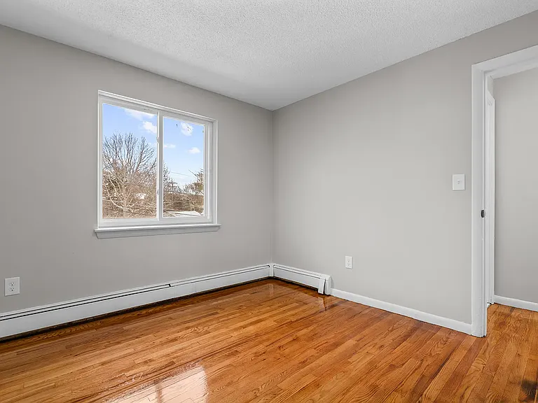 17 Bennett Dr #3 — Photo 6