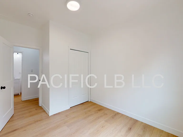 Pacific Ave — Photo 12