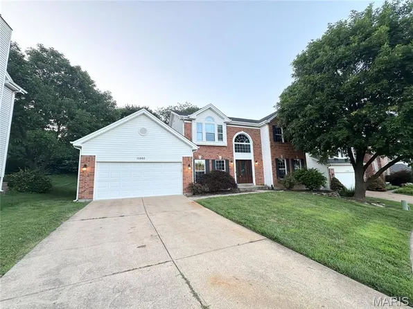 11993 Moorland Manor Ct, Saint Louis, MO 63146