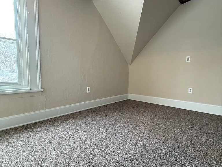 520 N Water St — Photo 20
