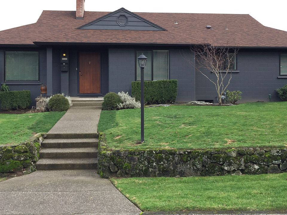 Front of House (SW Ruby Terr