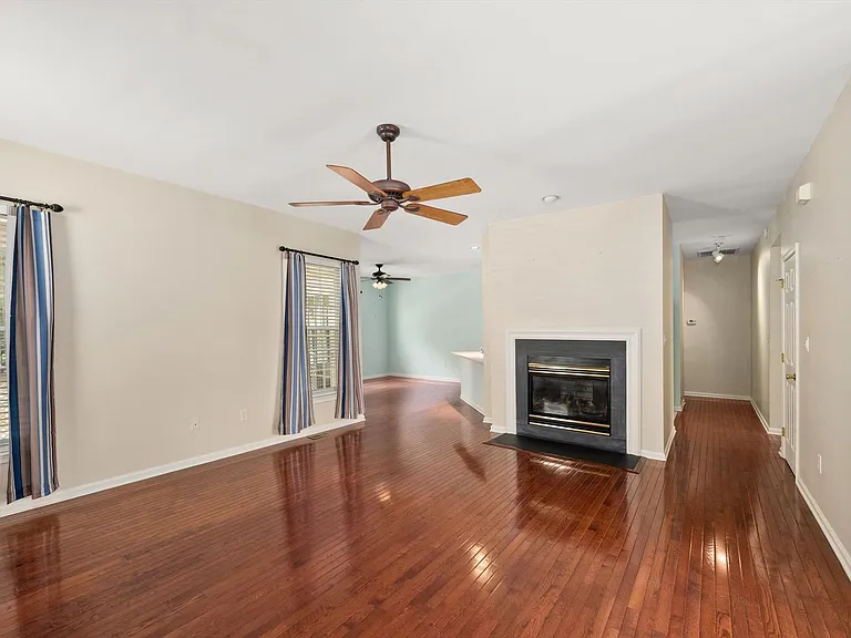 9 Penhurst Ct — Photo 6