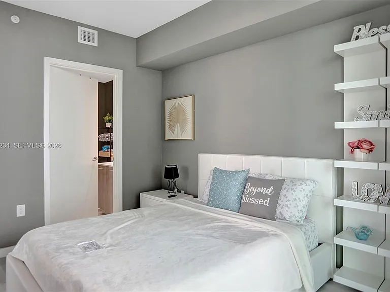 501 NE 31st St #3706 — Photo 24