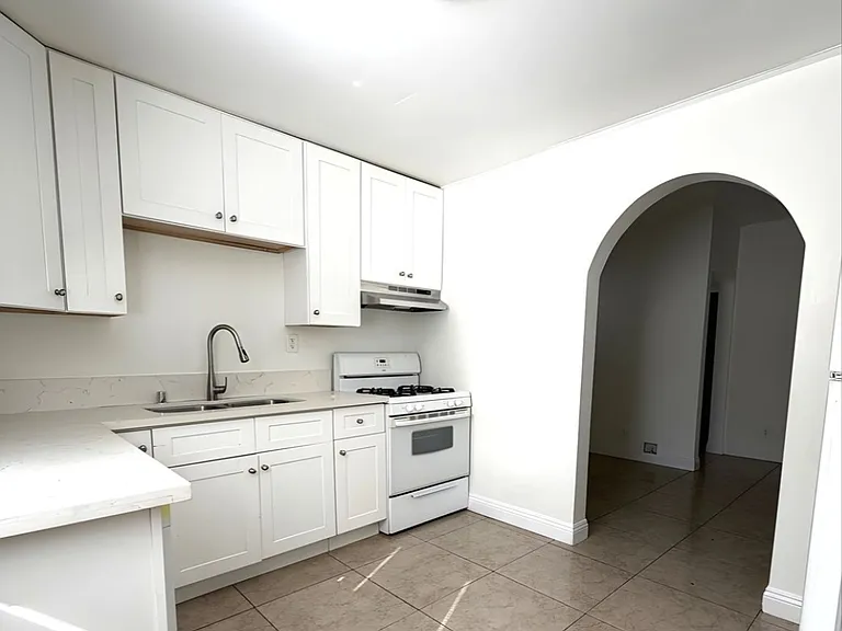 3561 Atlantic St #1/2 — Photo 5