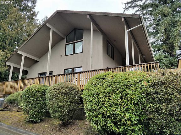 5th image of 10149 NW Fleetwood Dr