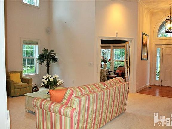 5th image of 8805 Old Overton Way