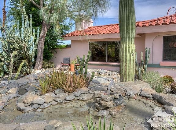 3rd image of 2970 Araby Cir