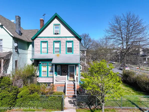 325 N Burgher Ave, Staten Island, NY 10310