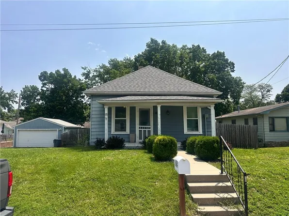 804 N Iowa St, Olathe, KS 66061